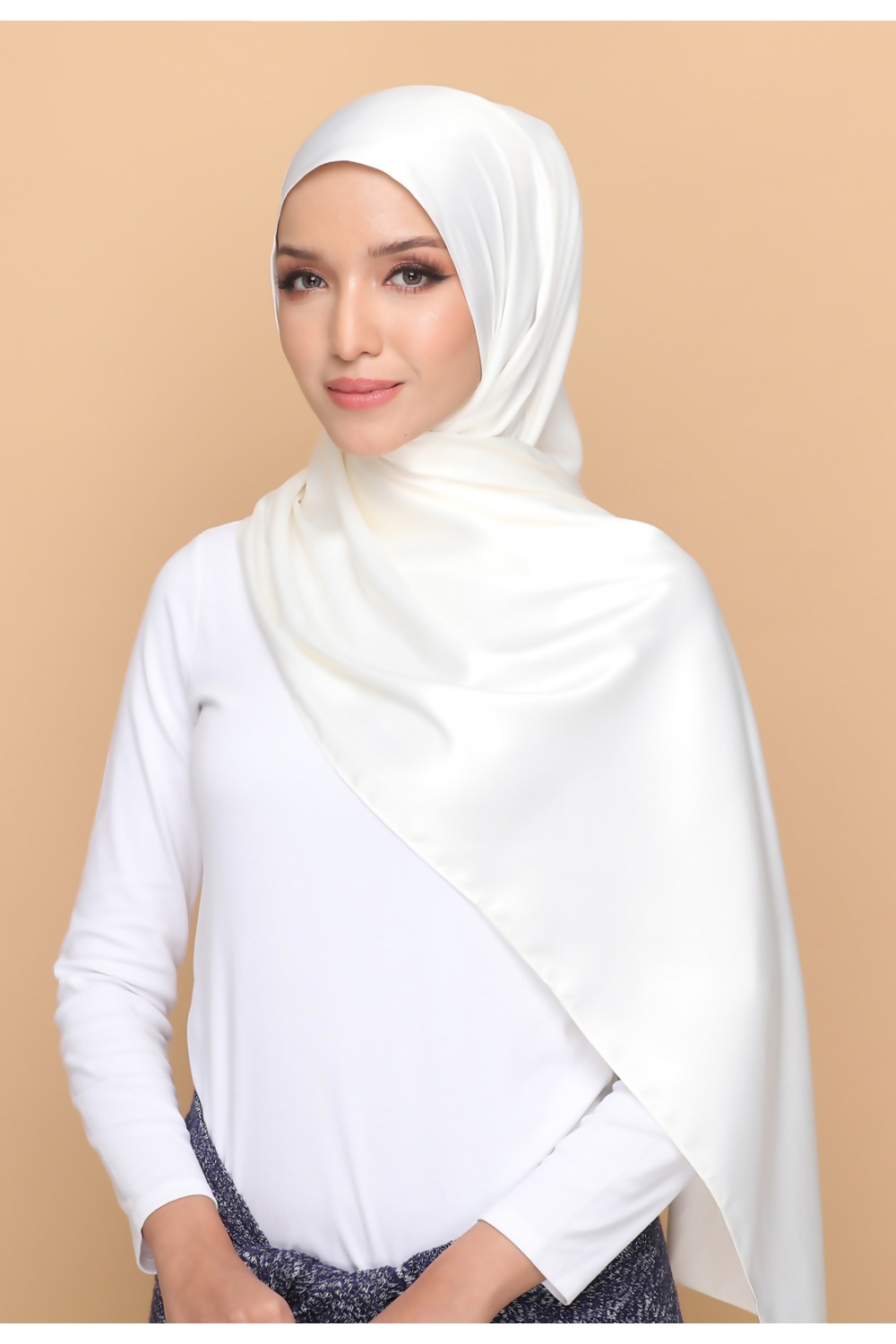 Sale > white shawl > in stock